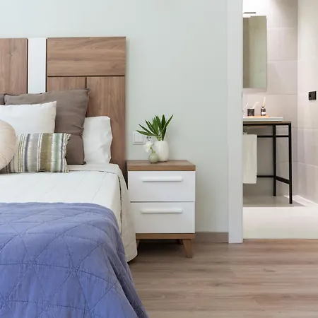 Vlc Host - Reino Apartment *